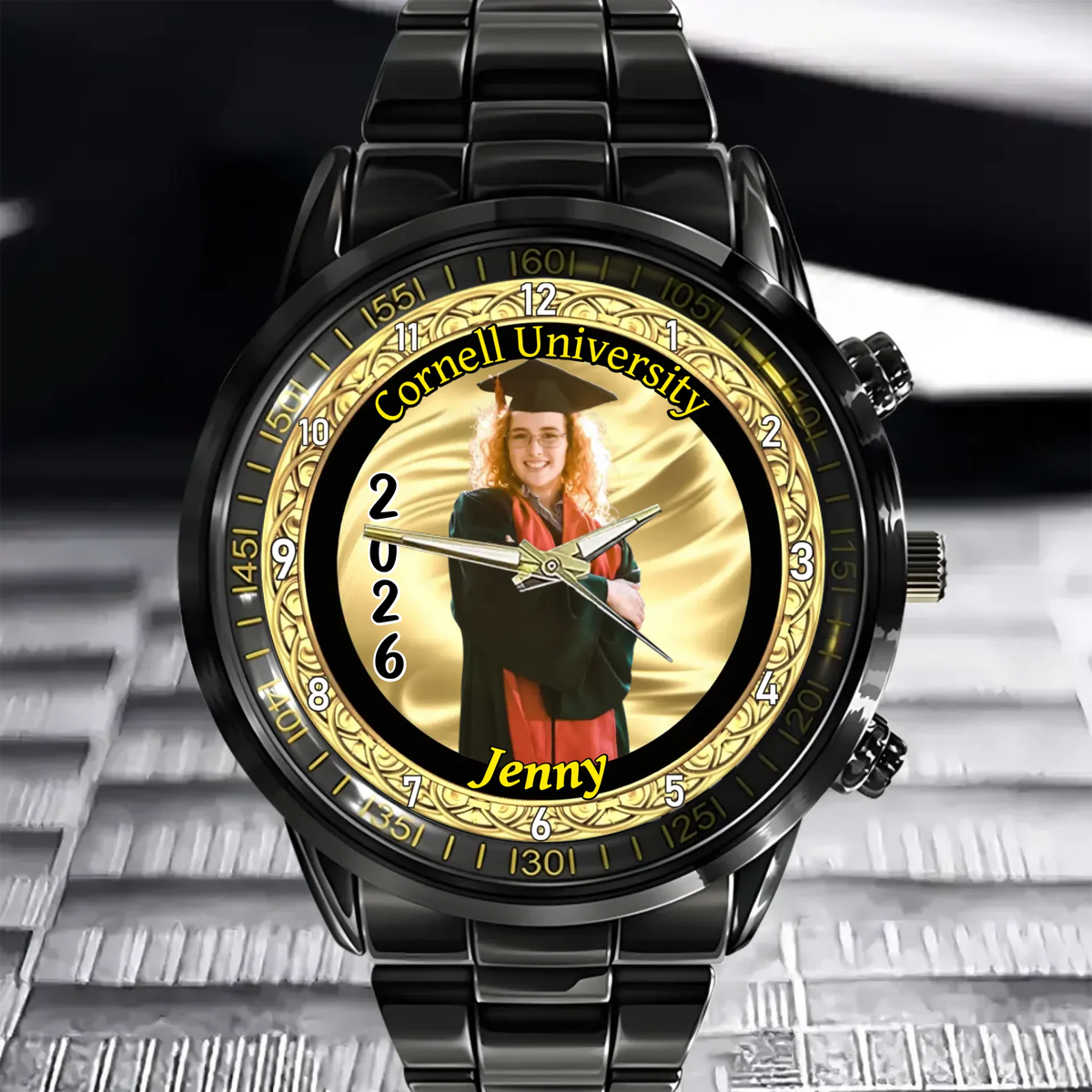 Personalized graduation watches! Upload your graduation photos. The perfect personalized present for graduates