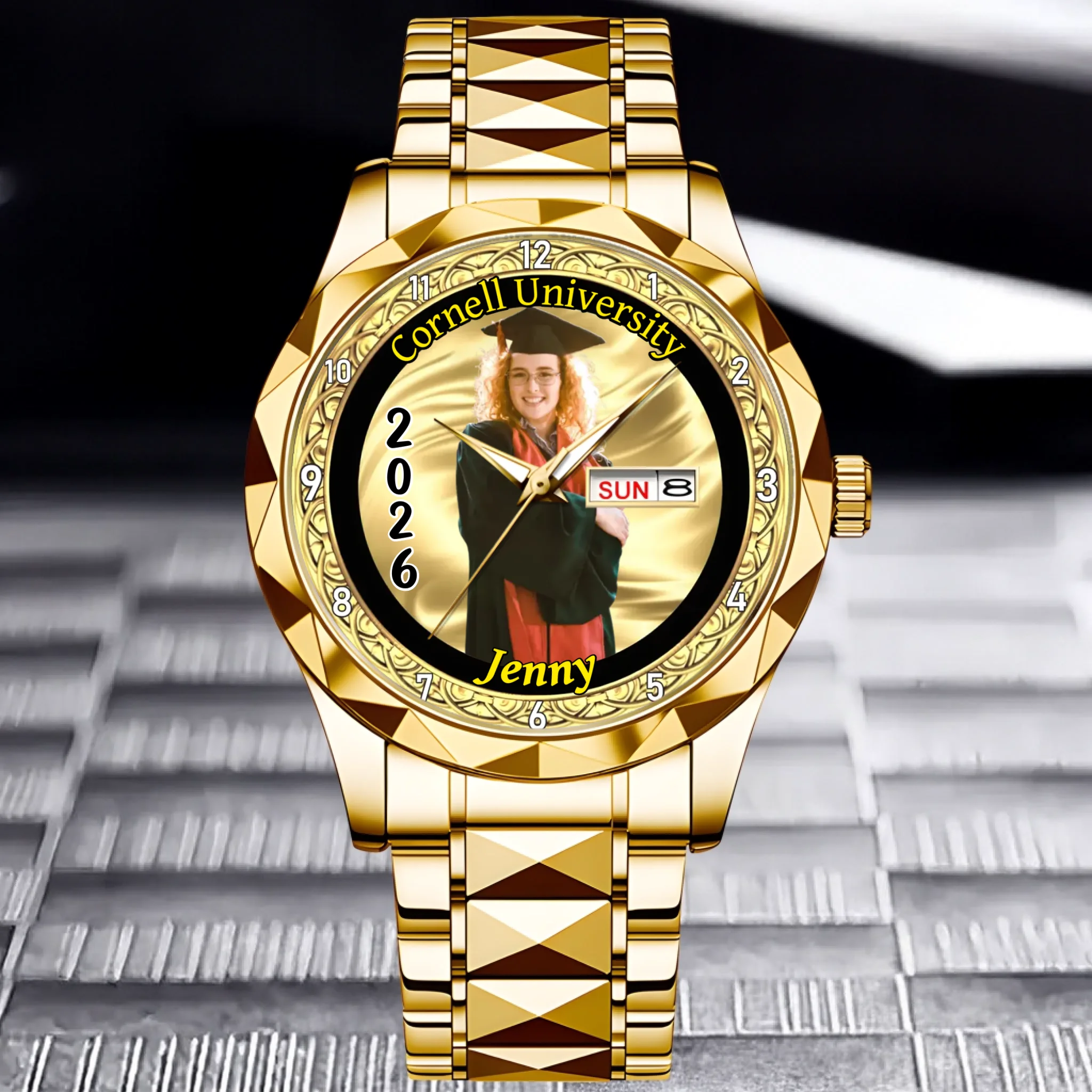 Personalized graduation watches! Upload your graduation photos. The perfect personalized present for graduates